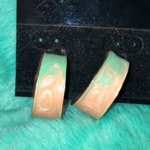 Chic Gold Tone Salmon and Mint Swirl Earrings Vintage
